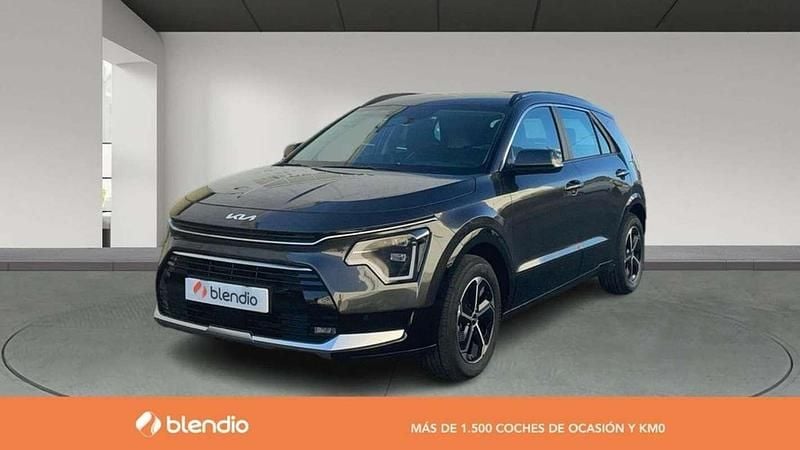 Gris Nuevo 2025 Kia Niro SUV | 26.991 € (Super precio) - Imagen 1/4