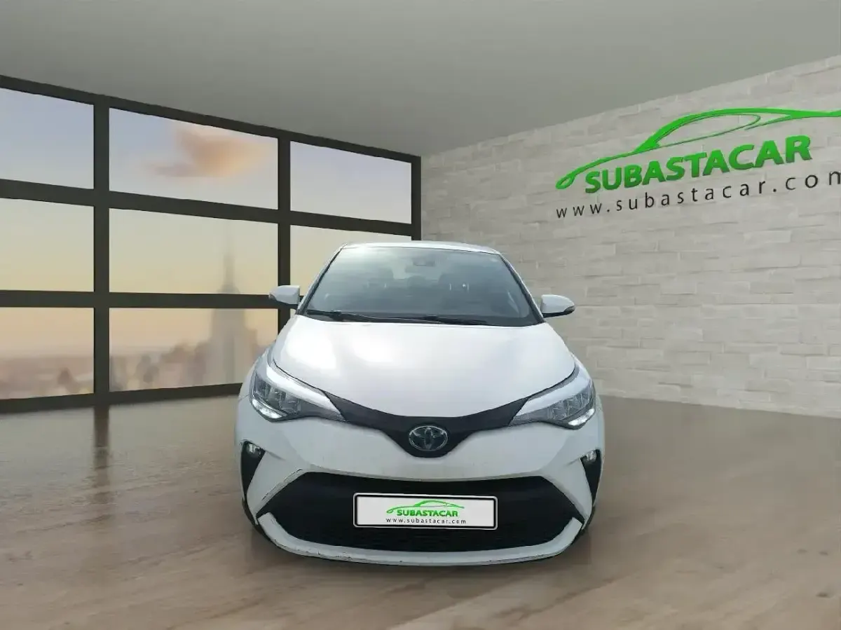 Usado Toyota C-HR Active 122 CV (89 kW) 2021 Blanco SUV