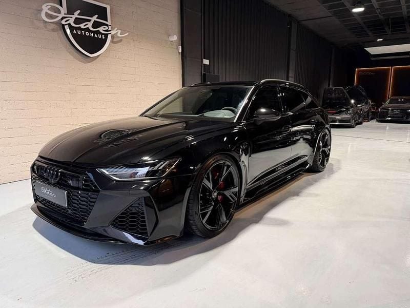 Usado Audi RS6 600 CV (441 kW) 2021 Negro Familiar