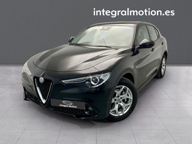 Negro Usado 2019 Alfa Romeo Stelvio Super SUV | 24.900 € (Un poco caro) - Imagen 1/4