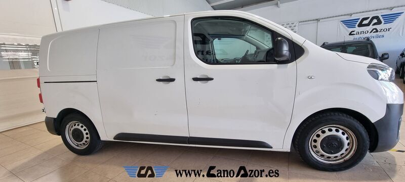 Usado Toyota Proace 120 CV (88 kW) 2021 Blanco Monovolumen