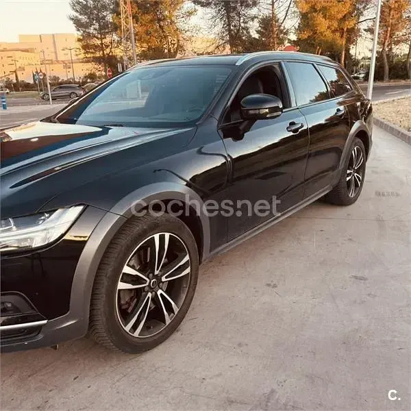Usado Volvo V90 CC Pro 197 CV (144 kW) 2021 Negro Familiar