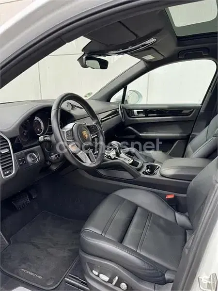 Usado Porsche Cayenne Coupe 340 CV (250 kW) 2020 Blanco Coupe
