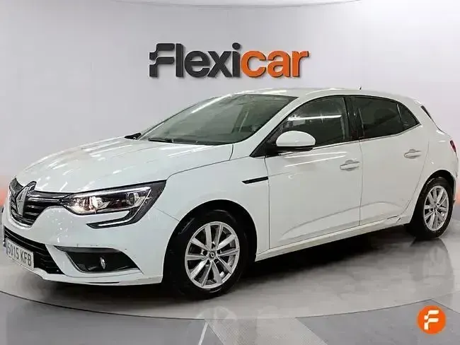Usado Renault Mégane IV Zen 130 CV (95 kW) 2017 Blanco Berlina