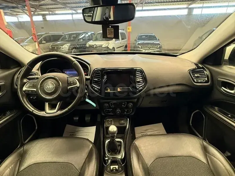 Usado Jeep Compass Sport 140 CV (102 kW) 2018 Blanco SUV