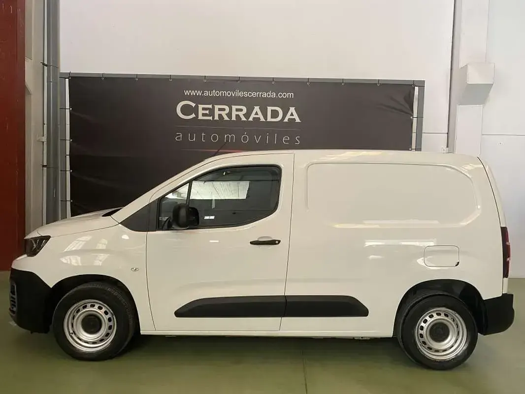Usado Peugeot Partner 102 CV (75 kW) 2020 Blanco Monovolumen