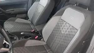 Usado VW Taigo R-line 110 CV (80 kW) 2022 Beig techo negro SUV