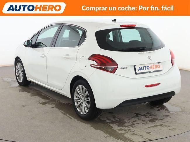Usado Peugeot 208 Allure 82 CV (60 kW) 2017 Blanco Utilitario