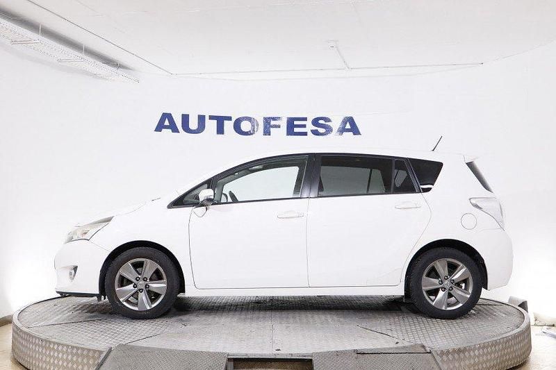 Usado Toyota Verso Advance 132 CV (97 kW) 2014 Blanco Monovolumen