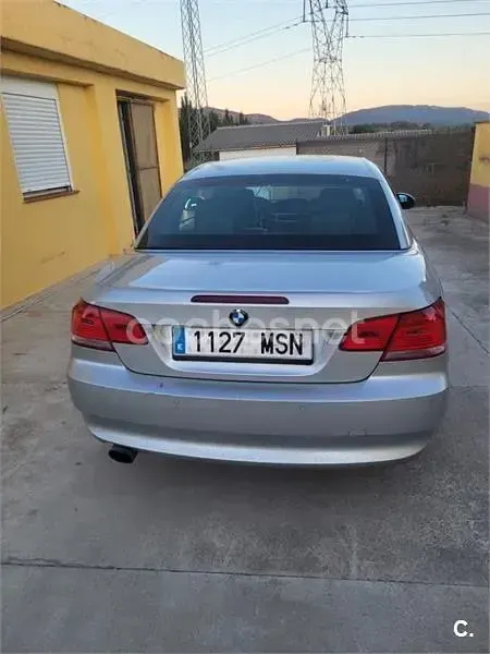Usado BMW 320 Cabriolet 170 CV (125 kW) 2009 Gris / plata Descapotable