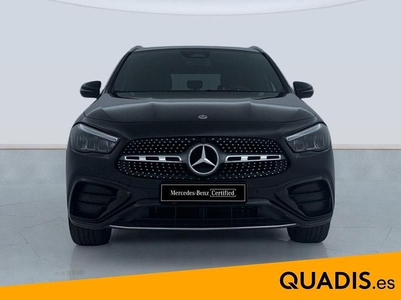 Usado Mercedes GLA250 218 CV (160 kW) 2025 Negro SUV
