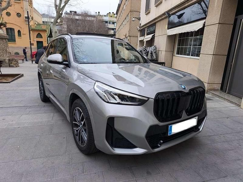 Usado BMW X1 Comfort Edition 326 CV (239 kW) 2023 Gris / plata SUV