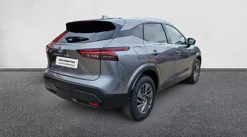 Usado Nissan Qashqai Acenta 140 CV (102 kW) 2022 Skyline grey (metalizado) SUV