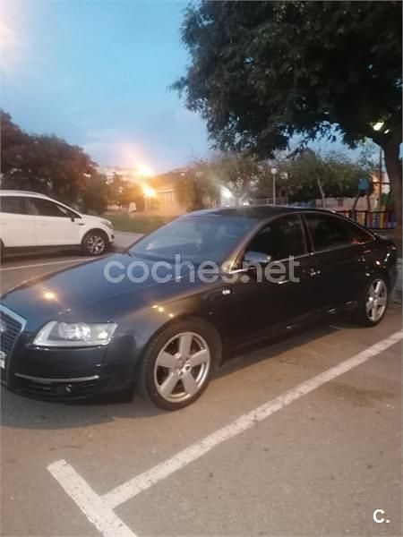 Usado Audi A6 225 CV (165 kW) 2005 Azul Familiar