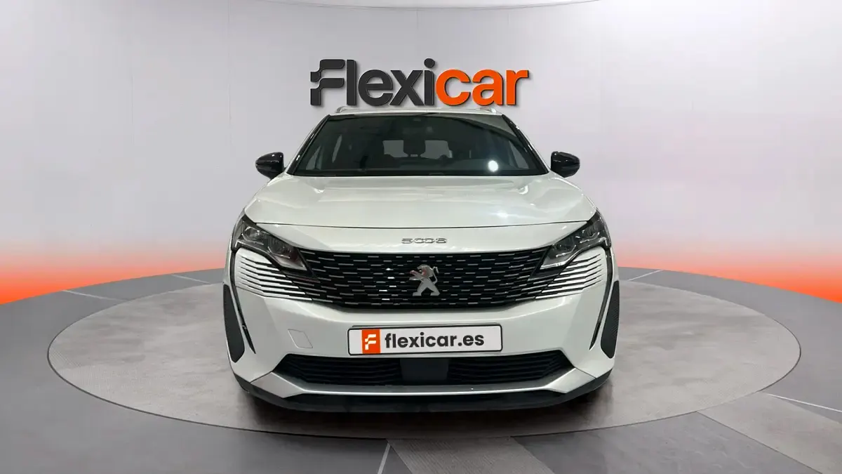 Usado Peugeot 5008 Allure 130 CV (95 kW) 2024 Blanco SUV