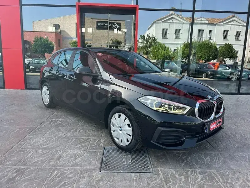 Usado BMW 116 M Sport 116 CV (85 kW) 2021 Negro Utilitario
