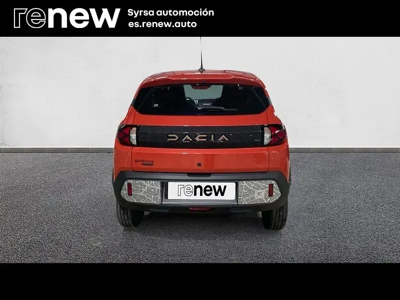 Usado Dacia Spring Extreme 47 kW (65 CV) 2025 Rojo Utilitario