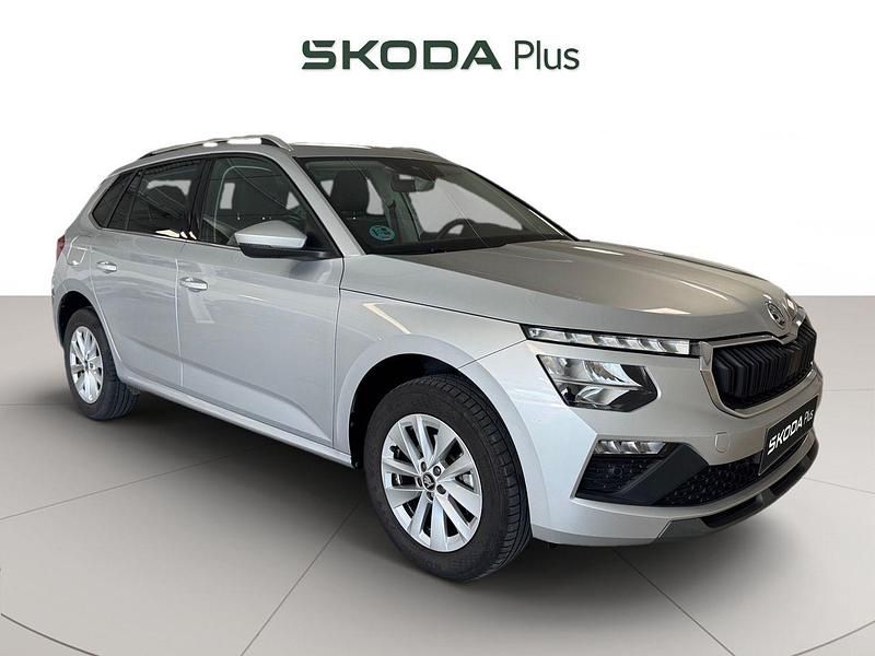 Gris Usado 2025 Skoda Kamiq Selection SUV | 23.490 € (Caro) - Imagen 1/4