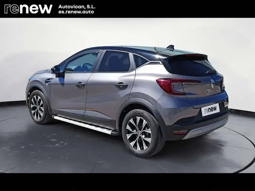 Usado Renault Captur Evolution 101 CV (74 kW) 2023 Gris SUV