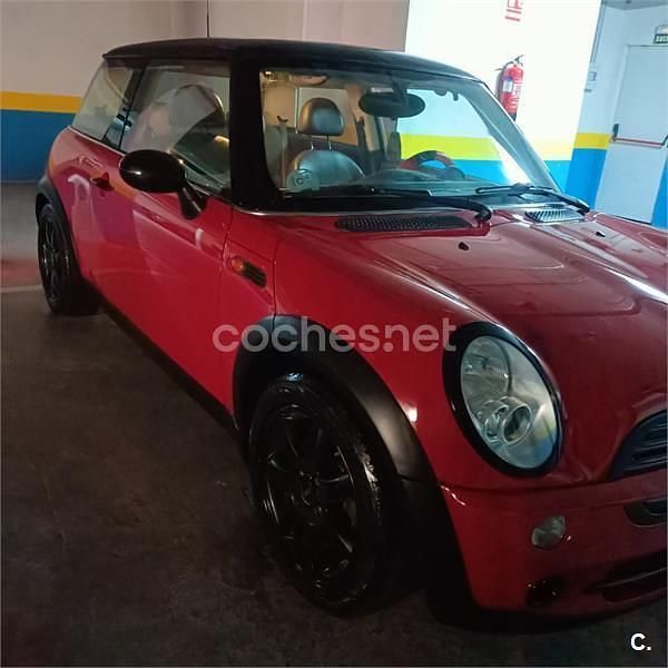 Usado Mini Cooper 115 CV (84 kW) 2005 Rojo Utilitario