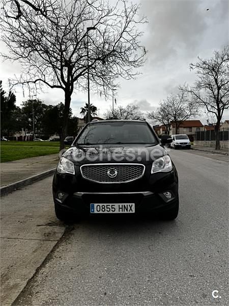 Usado Ssangyong (KGM) Korando 149 CV (109 kW) 2013 Negro SUV