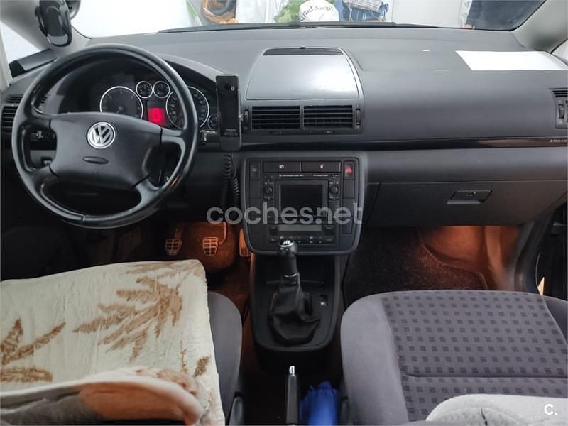 Usado VW Sharan Highline 130 CV (95 kW) 2002 Azul Monovolumen