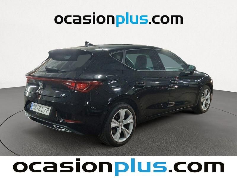 Usado Seat Leon FR 130 CV (95 kW) 2022 Negro Utilitario