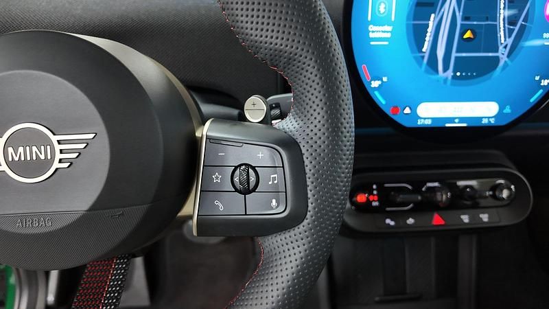 Usado Mini John Cooper Works 204 CV (150 kW) 2024 Verde Utilitario