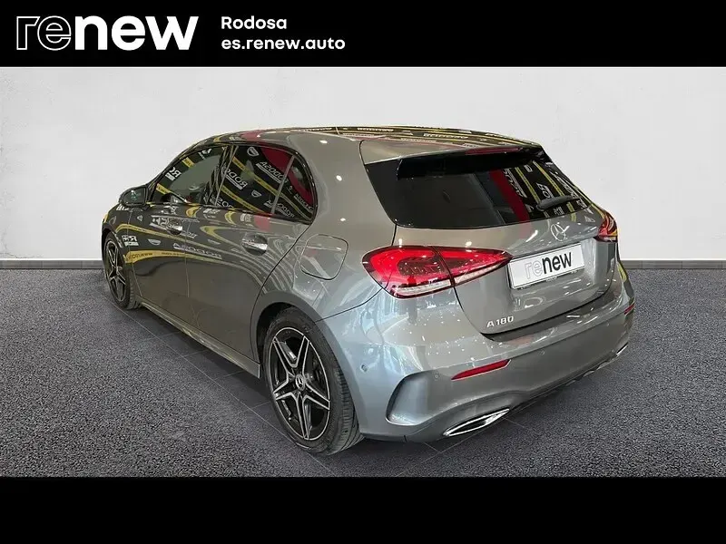 Usado Mercedes A180 136 CV (100 kW) 2020 Gris Berlina
