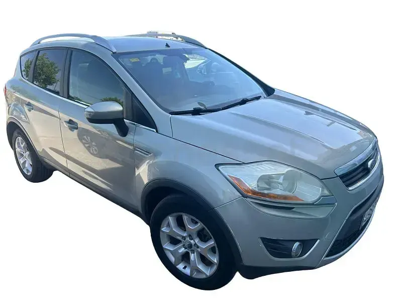 Usado Ford Kuga Trend 136 CV (100 kW) 2009 Gris / plata SUV