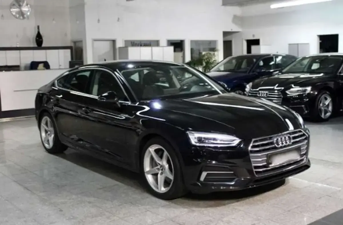 Usado Audi A5 Sport 189 CV (139 kW) 2017 Negro Coupe