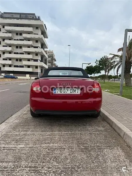 Usado Audi A4 Cabriolet 163 CV (119 kW) 2005 Rojo Descapotable