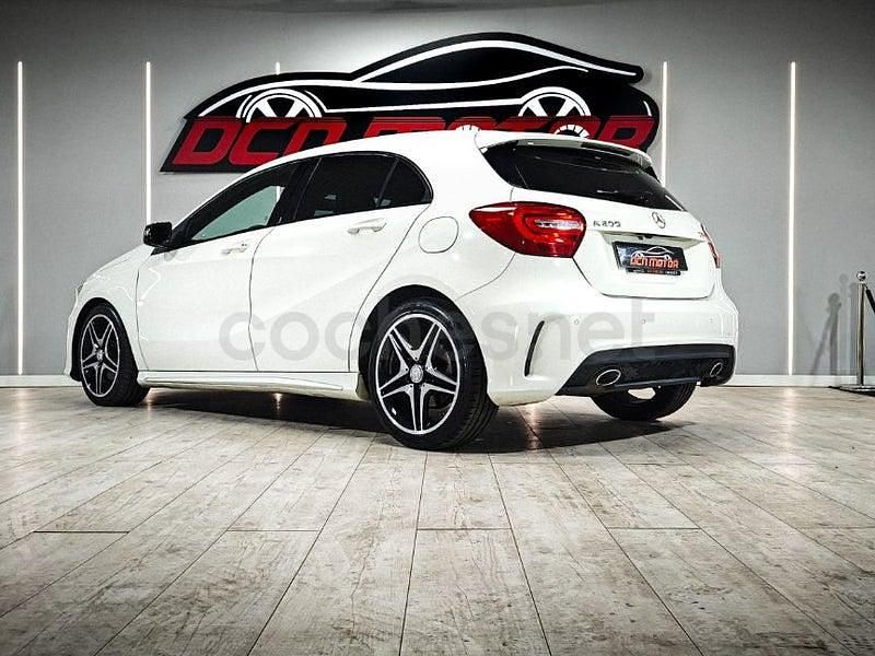Usado Mercedes A200 AMG line 136 CV (100 kW) 2015 Blanco Berlina