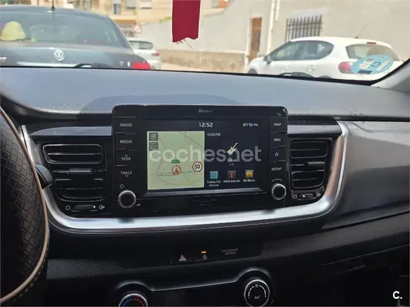 Usado Kia Stonic 115 CV (84 kW) 2020 Blanco SUV