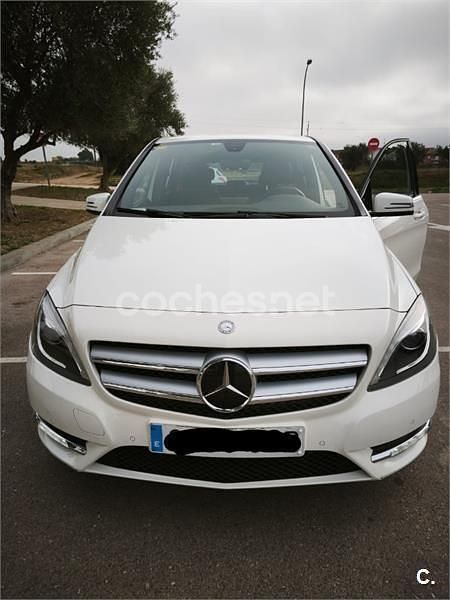 Blanco Usado 2013 Mercedes B180 Monovolumen | 12.500 € (Precio justo) - Imagen 1/4