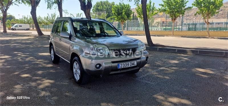 Beige Usado 2005 Nissan X-Trail SUV | 5000 € (Buen precio) - Imagen 1/4