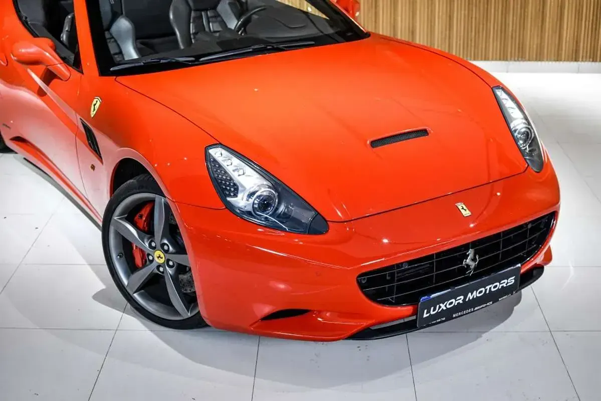 Usado Ferrari California 460 CV (338 kW) 2012 Rojo Descapotable