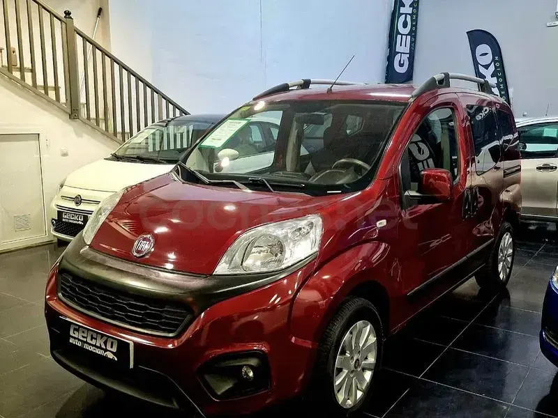 Używany Fiat Qubo Easy 77 KM (56 kW) 2020 Czerwony Minivan
