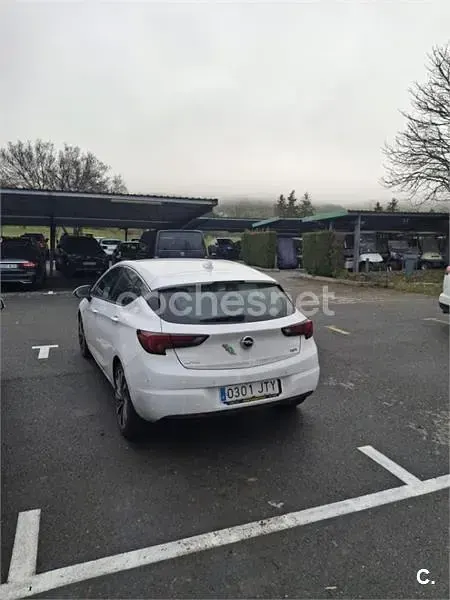 Usado Opel Astra Business 136 CV (100 kW) 2016 Blanco Berlina