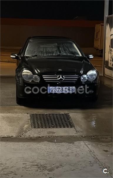 Negro Usado 2002 Mercedes C180 Berlina | 3700 € (Precio justo) - Imagen 1/1