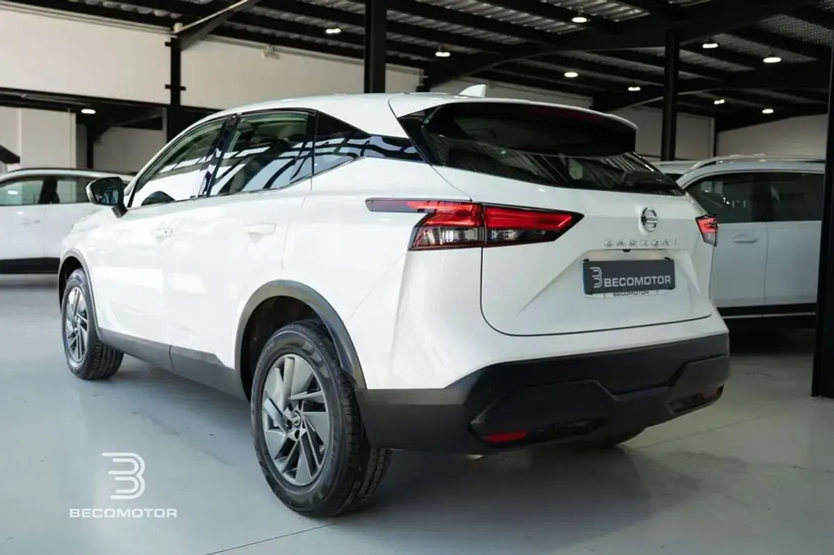 Usado Nissan Qashqai Acenta 140 CV (102 kW) 2022 Blanco SUV