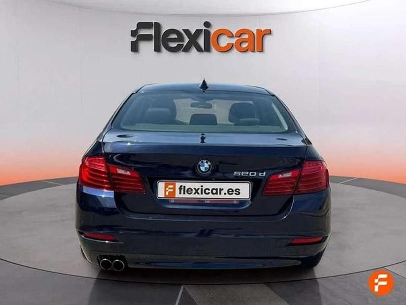 Usado BMW 520 Gran Turismo 184 HP (135 kW) 2016 Azul Sedan