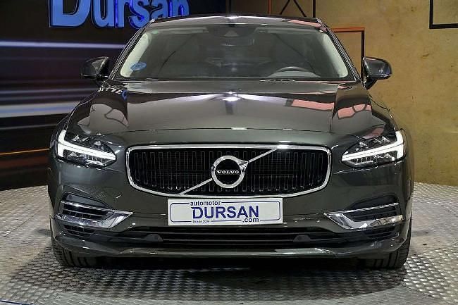Usado Volvo S90 Momentum 407 CV (299 kW) 2019 Gris Berlina