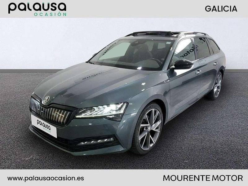 Gris Usado 2021 Skoda Superb SportLine Familiar | 20.500 € (Precio justo) - Imagen 1/4