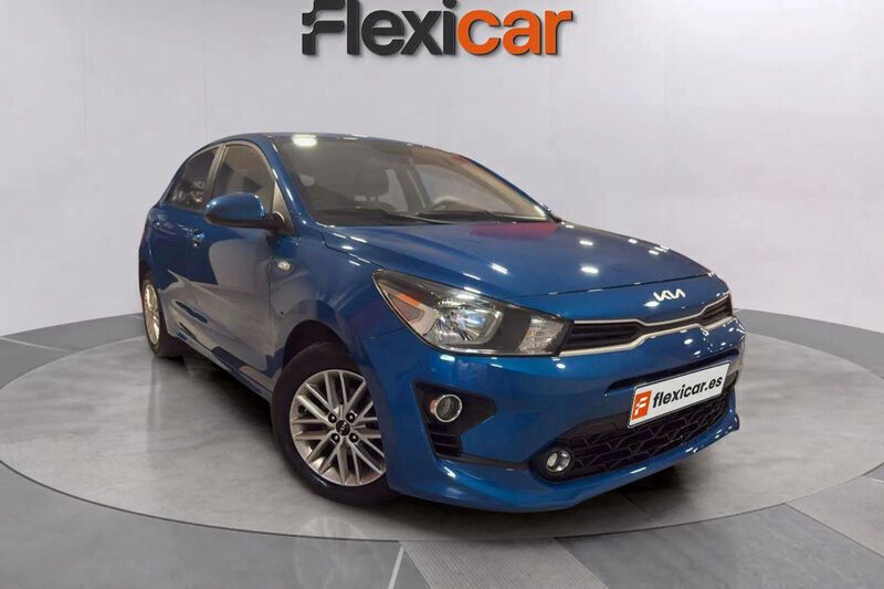 Azul Usado 2022 Kia Rio 2 Berlina | 11.290 € (Buen precio) - Imagen 1/4