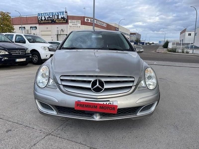 Usado Mercedes R350 272 CV (200 kW) 2006 Beige Monovolumen