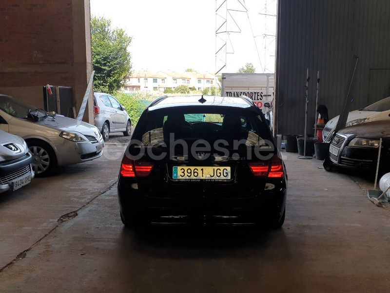 Usado BMW 330 245 CV (180 kW) 2011 Negro Familiar