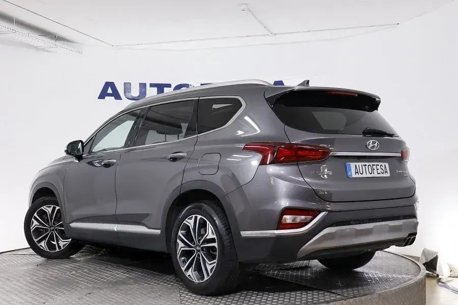Usado Hyundai Santa Fe Style 184 CV (135 kW) 2019 Gris SUV