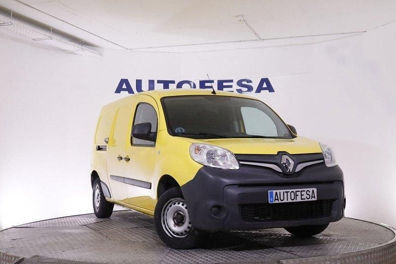 Usado Renault Kangoo 95 CV (69 kW) 2020 Amarillo Monovolumen