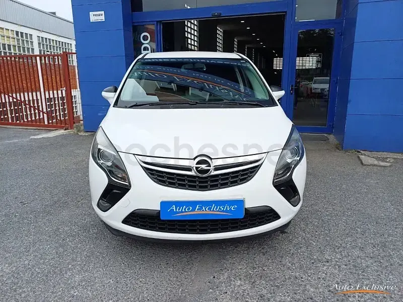Usado Opel Zafira Tourer Expression 120 CV (88 kW) 2016 Blanco Monovolumen